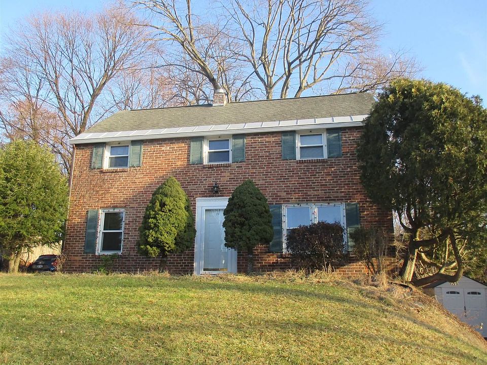 1st image of 30 Bolivar Ave