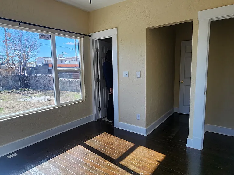 3312 Montana Ave — Photo 16