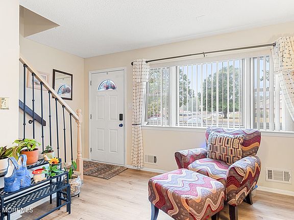 3rd image of 1134 Bernard Court