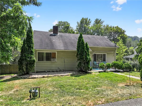 125 Spencer Ln, Glenshaw, PA 15116