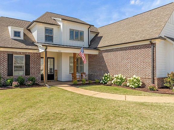 2nd image of 6461 Clarkson Cir E