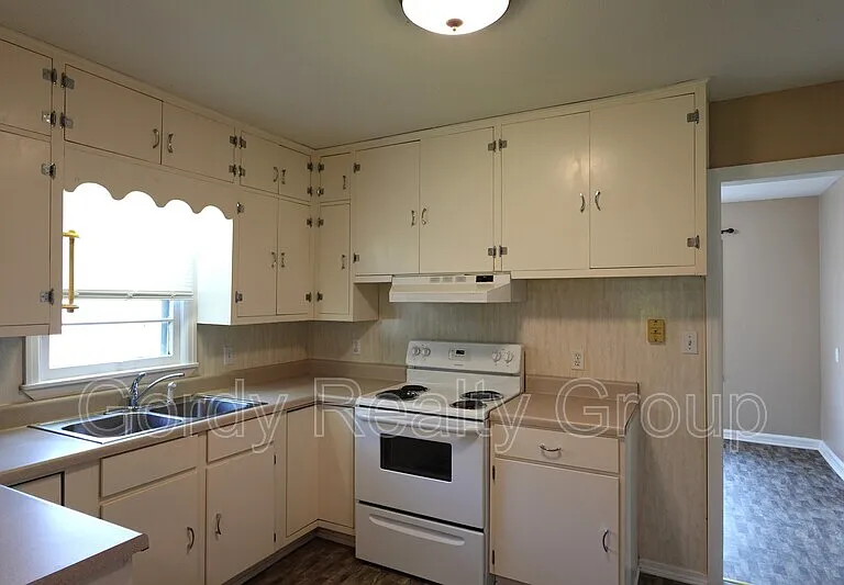 2927 Noland St — Photo 5
