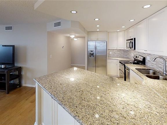 5th image of 1415 Ocean Shore Blvd #A010
