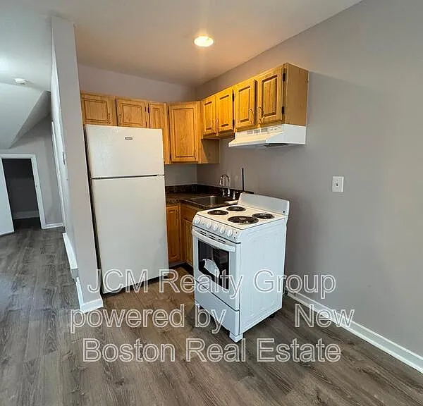 3 Sunderland St #U6 — Photo 1