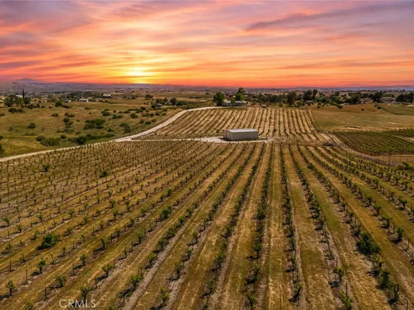 5720 Vista Serrano Way, Paso Robles, CA 93446