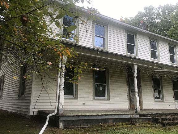 3rd image of 733 Mountain Ave