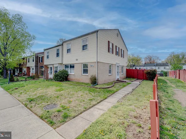 8289 Community Dr, Manassas, VA 20109