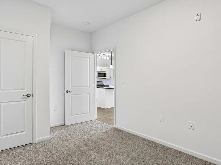 Park West Apartments — Photo 51