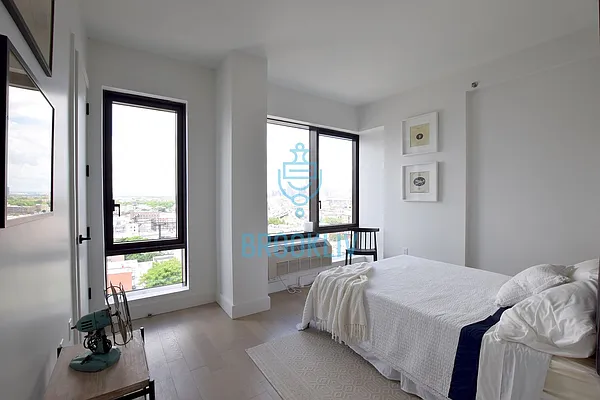 Rented by null | media 8