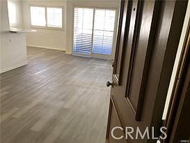 4th image of 5349 Newcastle Ave APT 18