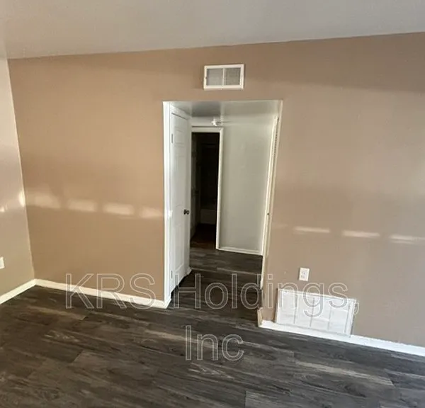 The Carlisle Apartments — Photo 6