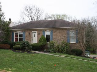 1010 Cliffwood Dr, Goshen, KY 40026