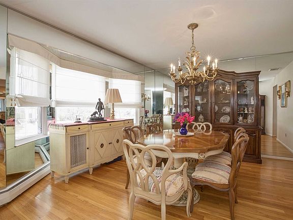 5th image of 25 Queens Ln