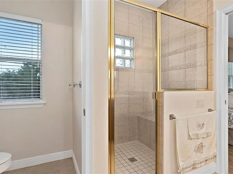 828 Ellwood Ave #J — Photo 21
