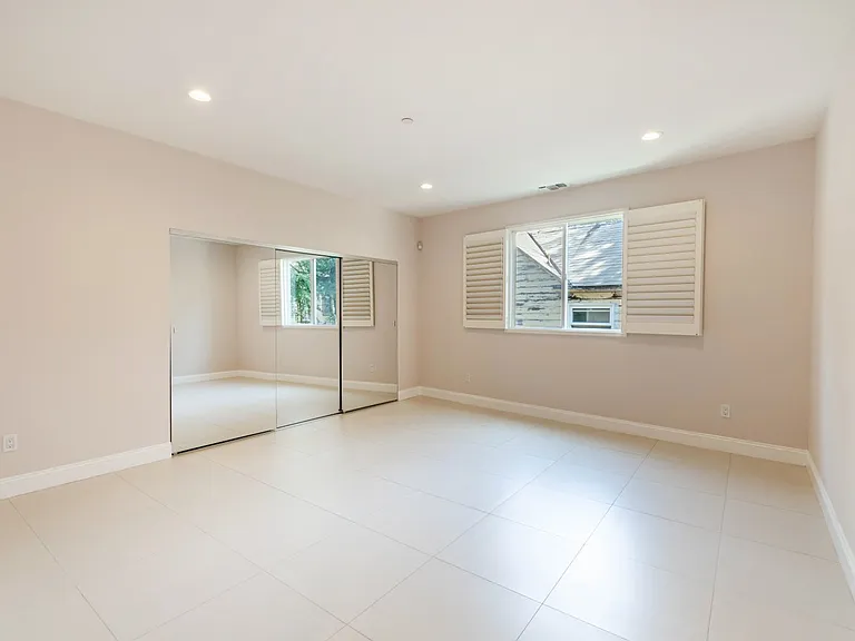 1941 Waltonia Dr #203 — Photo 11