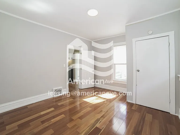 1656623_007_main_bedroom_12771426.jpg