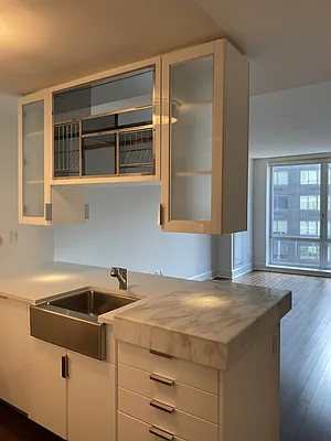 Rented by Windsor Property Management | media 8