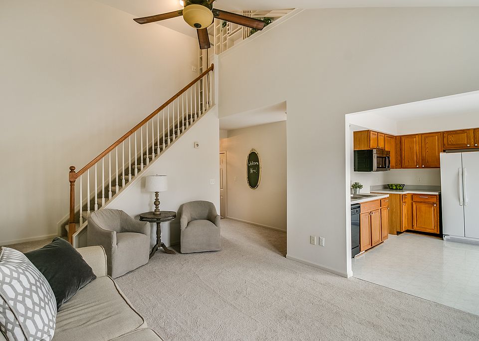 1st image of 4664 Hunters Cir W