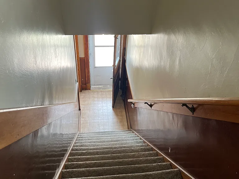 511 E Kearney St — Photo 3