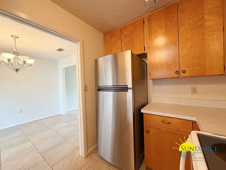 11 Oak Ln — Photo 9