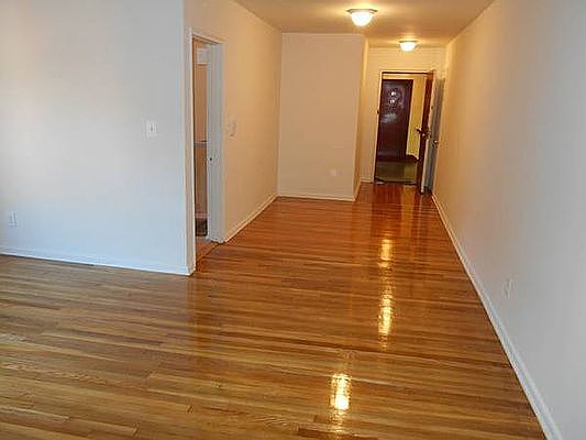 4th image of 62-20 84th St #32