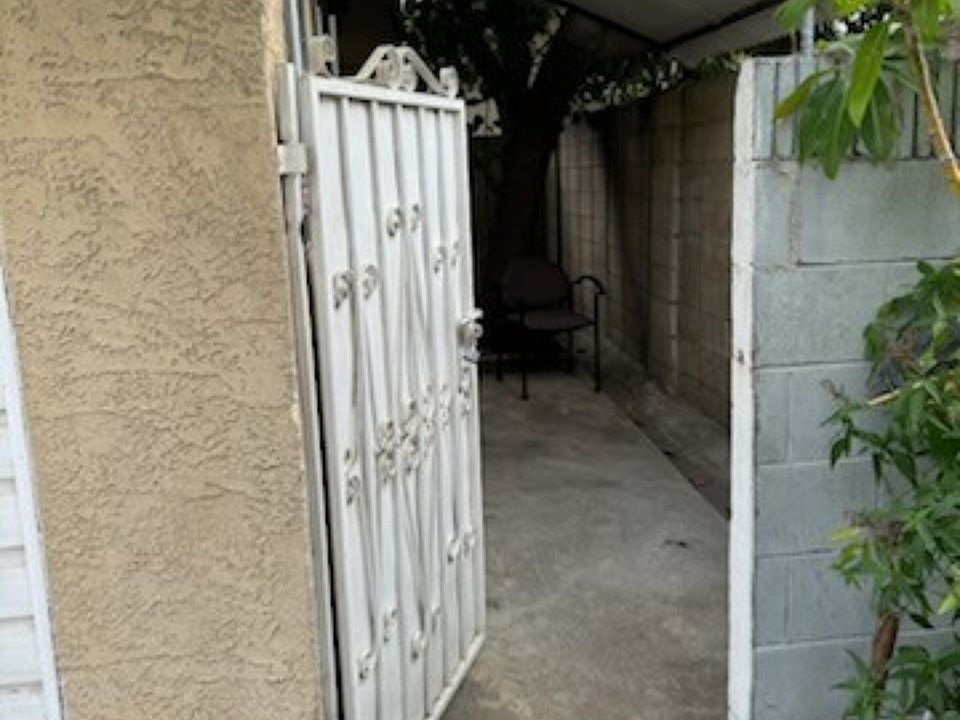 1st image of 1120 Aileron Ave