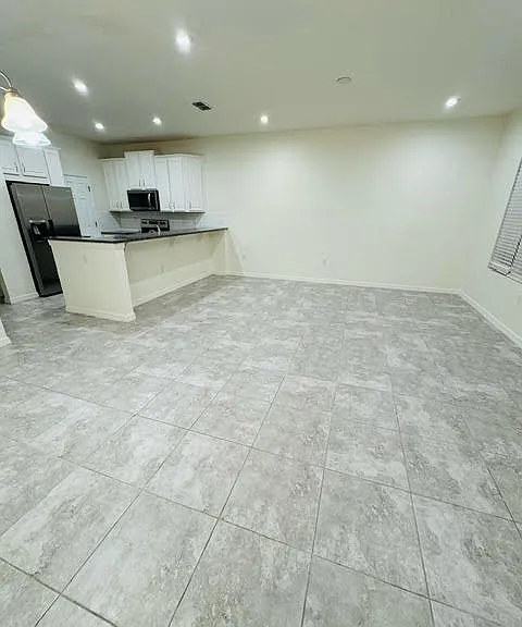 2682 Chantilly Ave — Photo 4