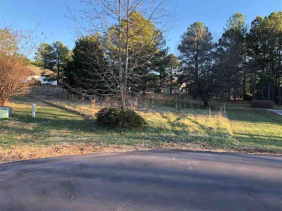 2nd image of 33 Stonebridge Ln #33