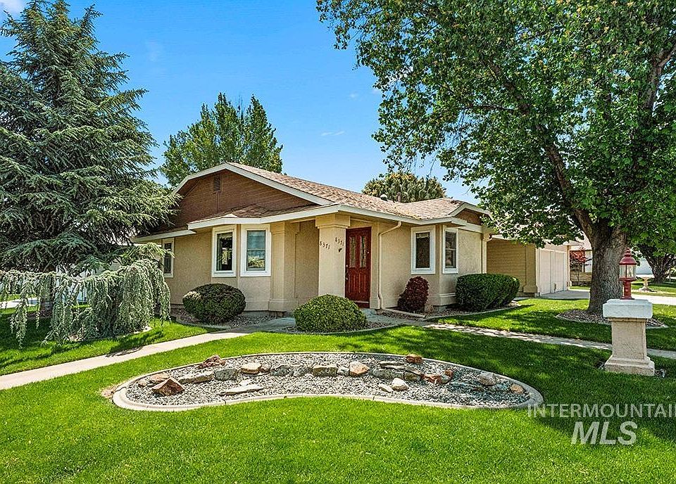 1st image of 8371 W Willowcourt Dr
