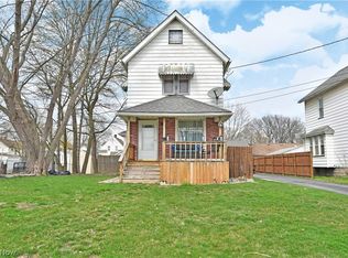 18 E Madison Ave, Niles, OH