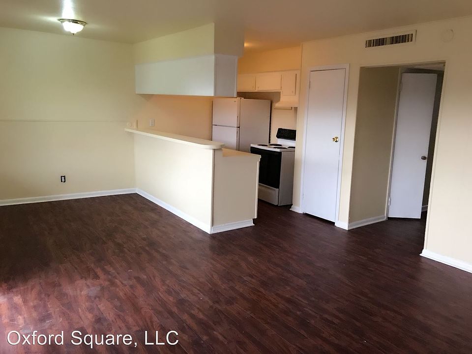 1st image of 4410 Oxford St APT 31