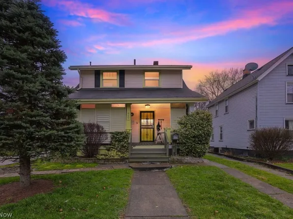 627 Hall St NW, Warren, OH 44483
