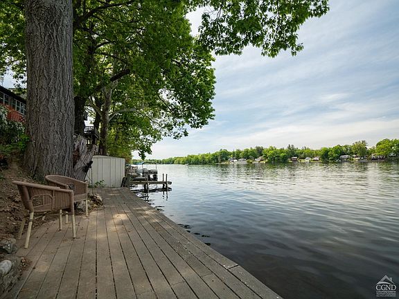 3rd image of 49 E Shore Drive