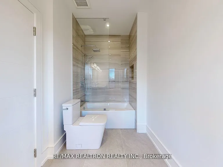84 Murray Dr — Photo 30
