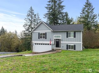 130 E Cardinal Ct, Allyn, WA 98524