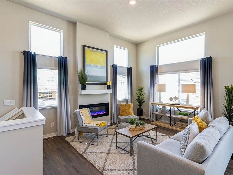 9754 Crowning Dr, West Des Moines, IA 50266 Zillow