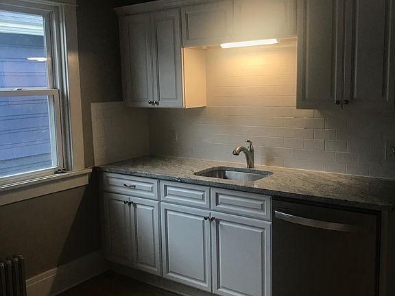 4th image of 188 Colvin Ave