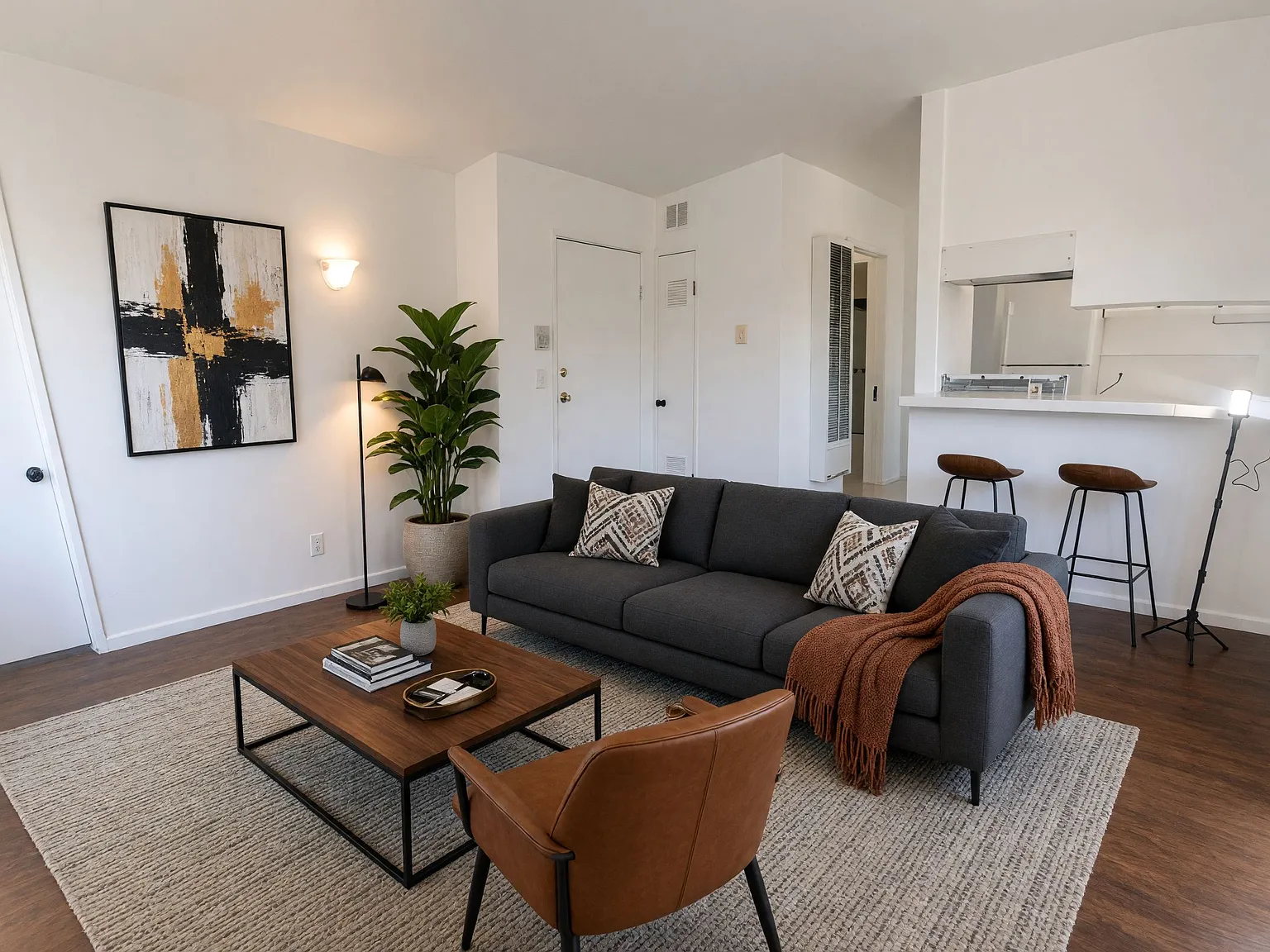 2 bed, 697 sqft, $2,395 — Photo 1
