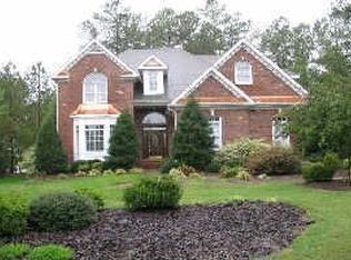 105 Michelin Pl, Cary, NC 27511