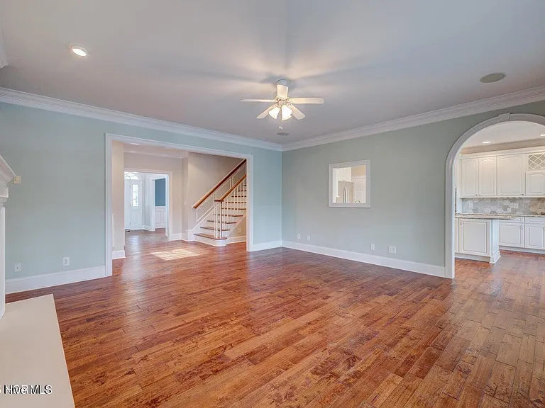 140 River Woods Dr — Photo 11