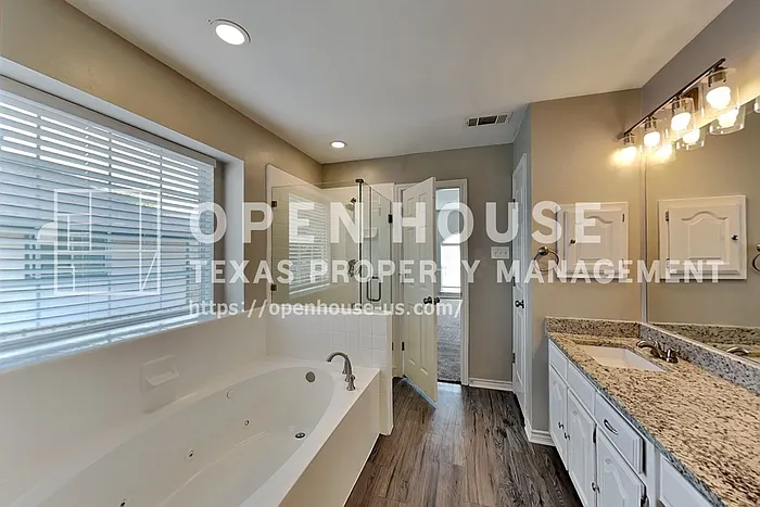 2129 Carrington Ave — Photo 14
