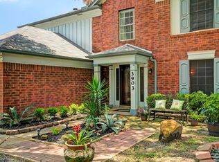 3903 Spring Forest Dr, Pearland, TX 77584