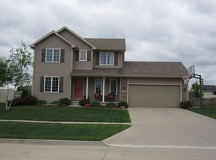 711 SW 48th St, Ankeny, IA 50023