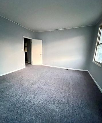4th image of 12 King St #1