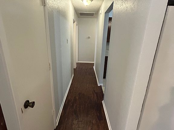 4th image of 7738 Sable Ln