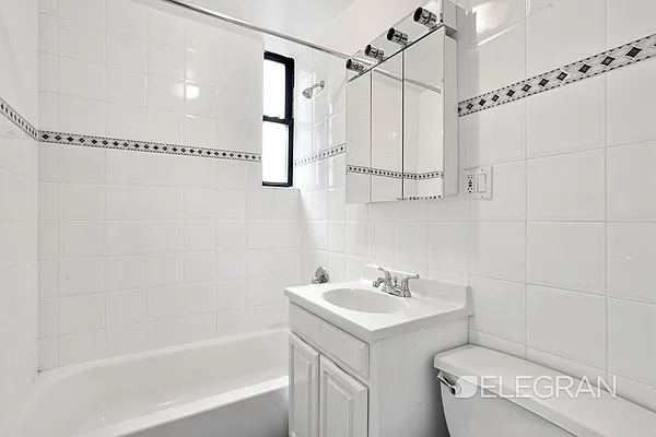 Rented by (Legacy) Elegran | media 11