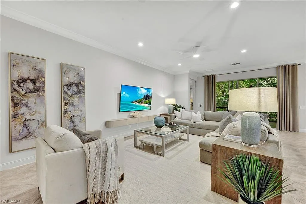 3 bed, 2.0 bath, 2034 sqft, $4,700 — Photo 1
