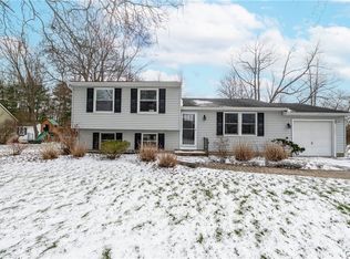 3970 Thrush Ln, Liverpool, NY 13090