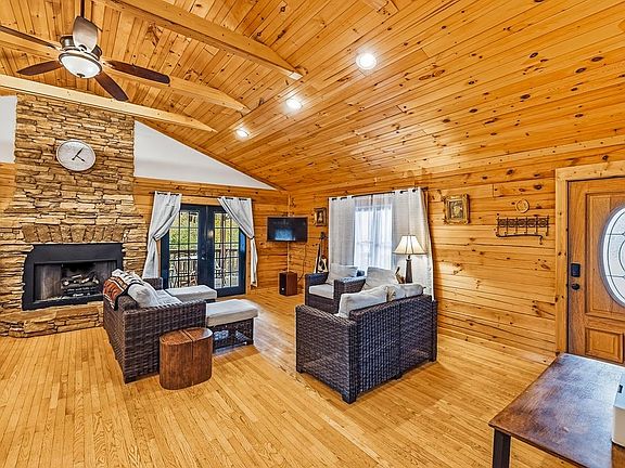 12th image of this home