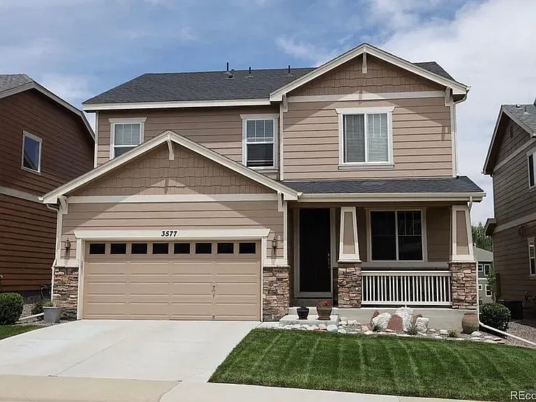 3 bed, 3236 sqft, $3,000 — Photo 1